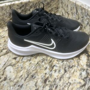 Nike Downshifter 11 Women's Size 9.5 Running Shoes CW3413-006  Black White